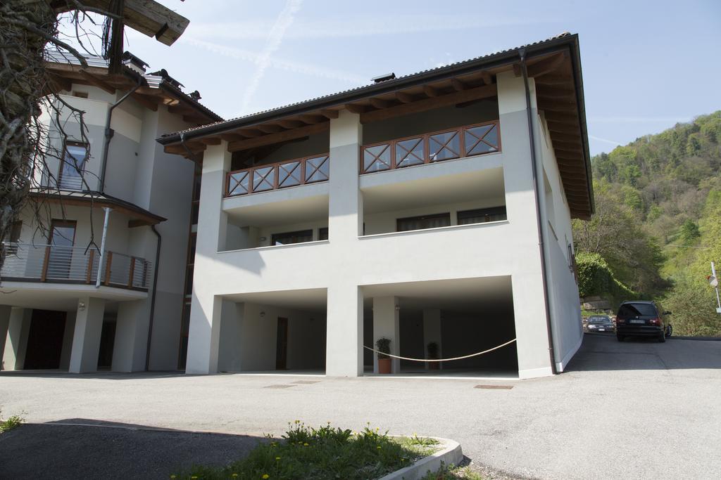 La Terrazza Sul Lago Pergine Valsugana Exteriör bild